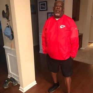 Meet your Posher, Larry